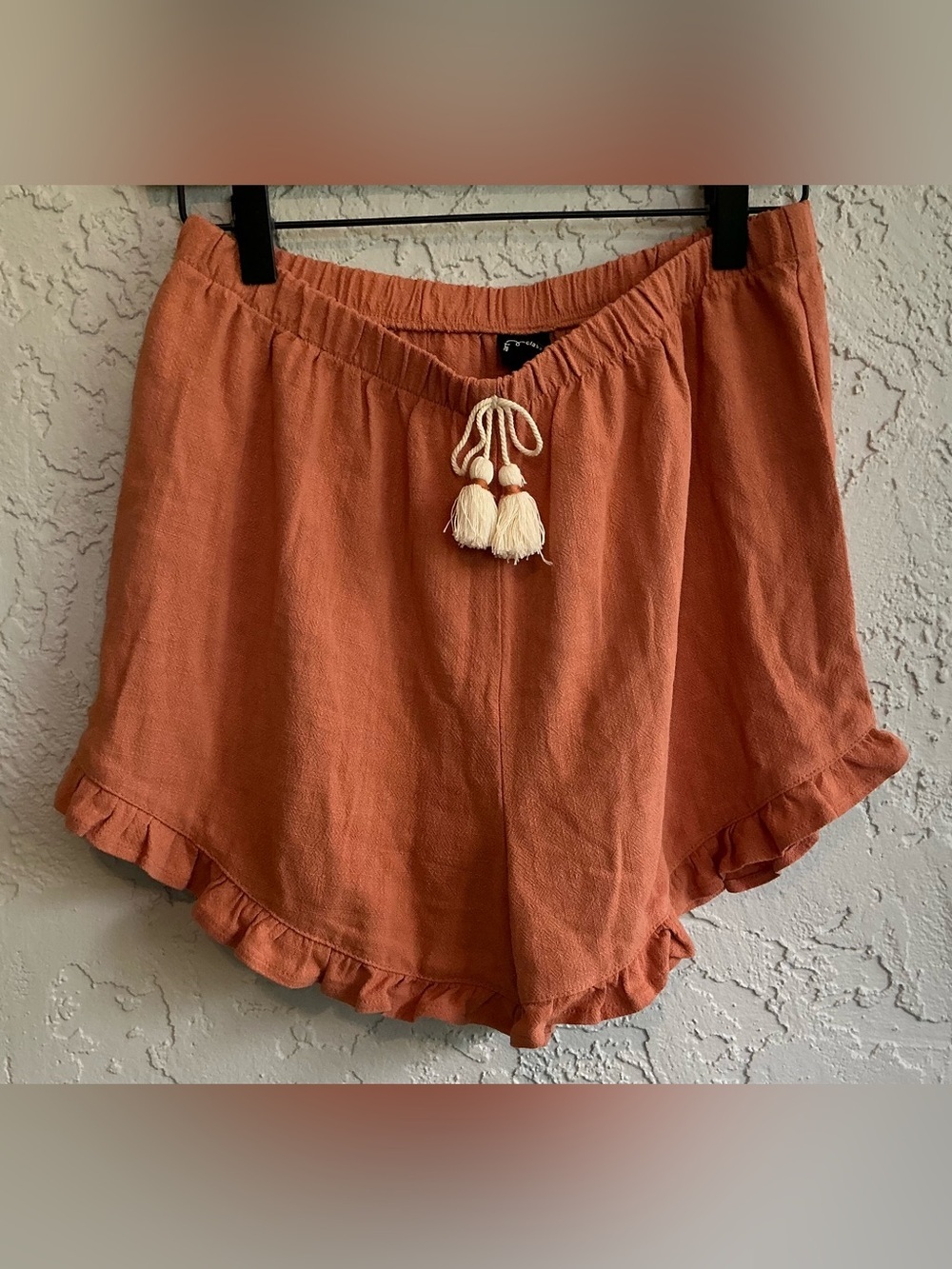 Art Class Rust Orange Ruffle Hem Drawstring Shorts - Picture 3 of 7